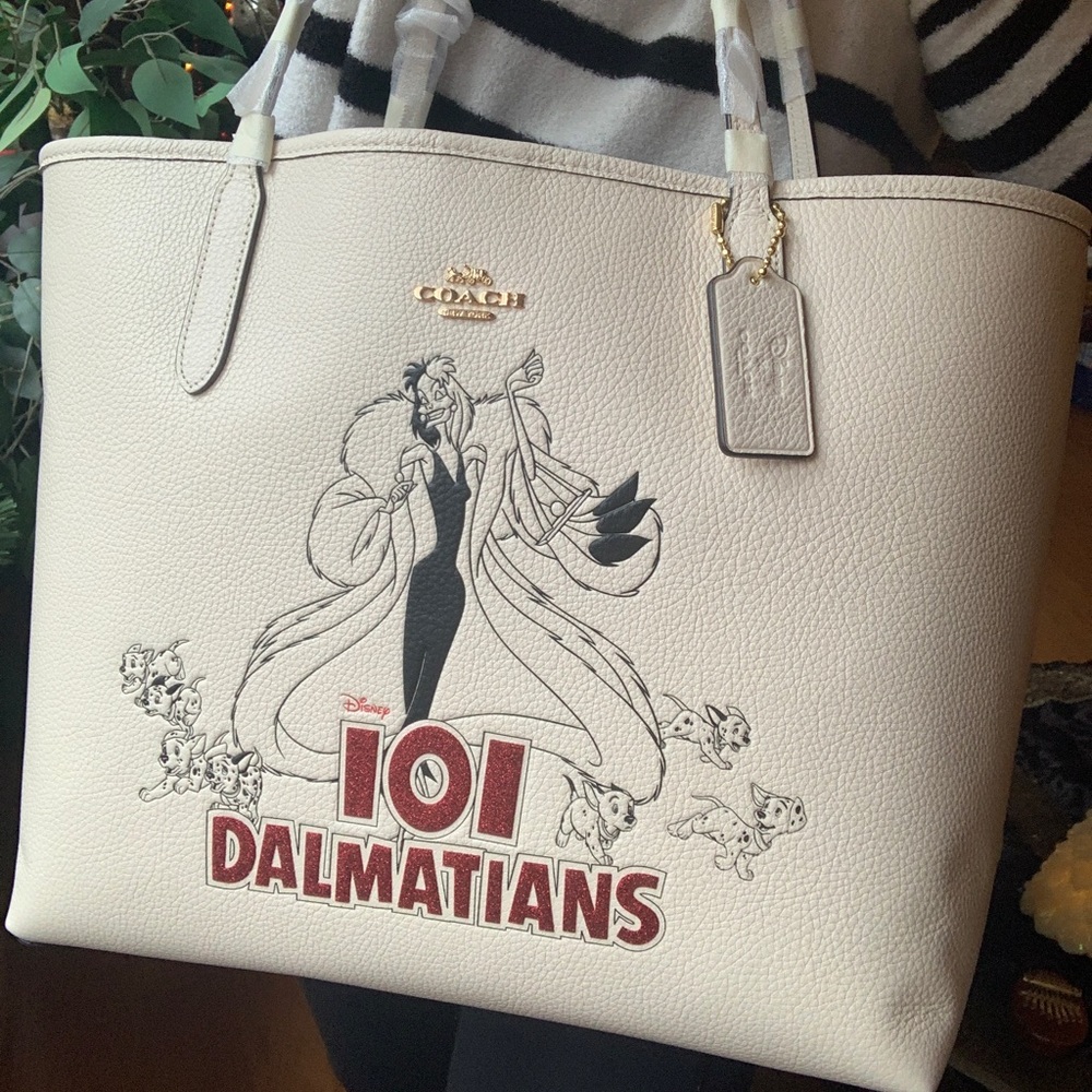 RARE🔥Authentic COACH leather/signature coated canvas Cruella snap magnet tote - Picture 10 of 11